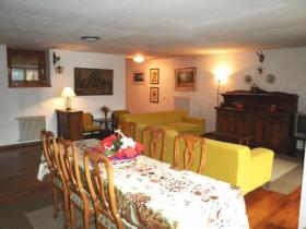<b>soggiorno con zona pranzo</b> soggiorno con zona pranzo