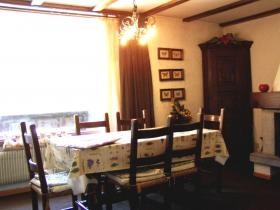<b>soggiorno con zona pranzo</b> 