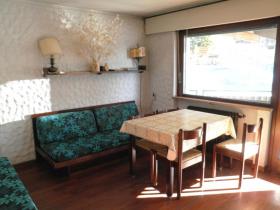 <b>soggiorno con divano letto </b> soggiorno con 2 divani letto singoli