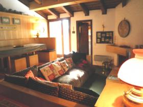 <b>soggiorno con zona pranzo</b> 